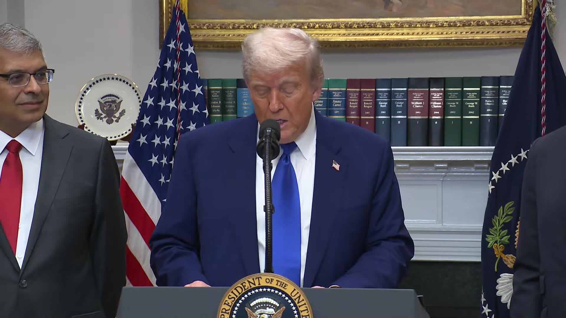 Thumbnail image for President with Secretary of Health & Human Services