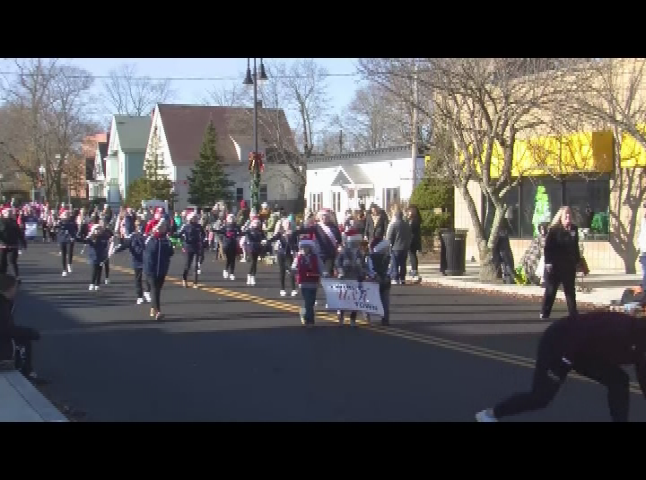 Thumbnail image for Middleborough Christmas Parade 2021