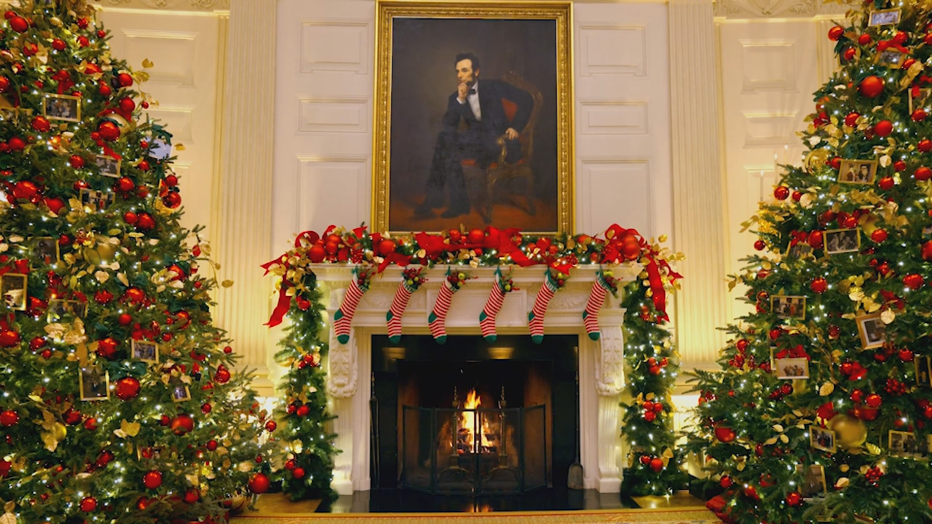 Thumbnail image for White House Yule Log: State Dining Room