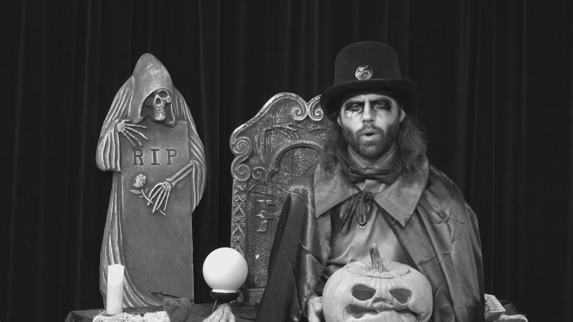 Thumbnail image for Halloween Phantom of the Studio introduces: Reel Smaht Halloween episodes